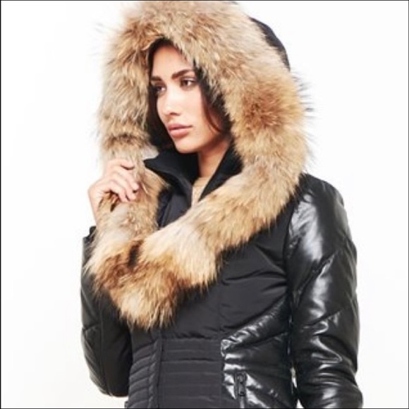 Down-filled Coat real Fur hood, Leather sleeves and accents - Picture 4 of 16
